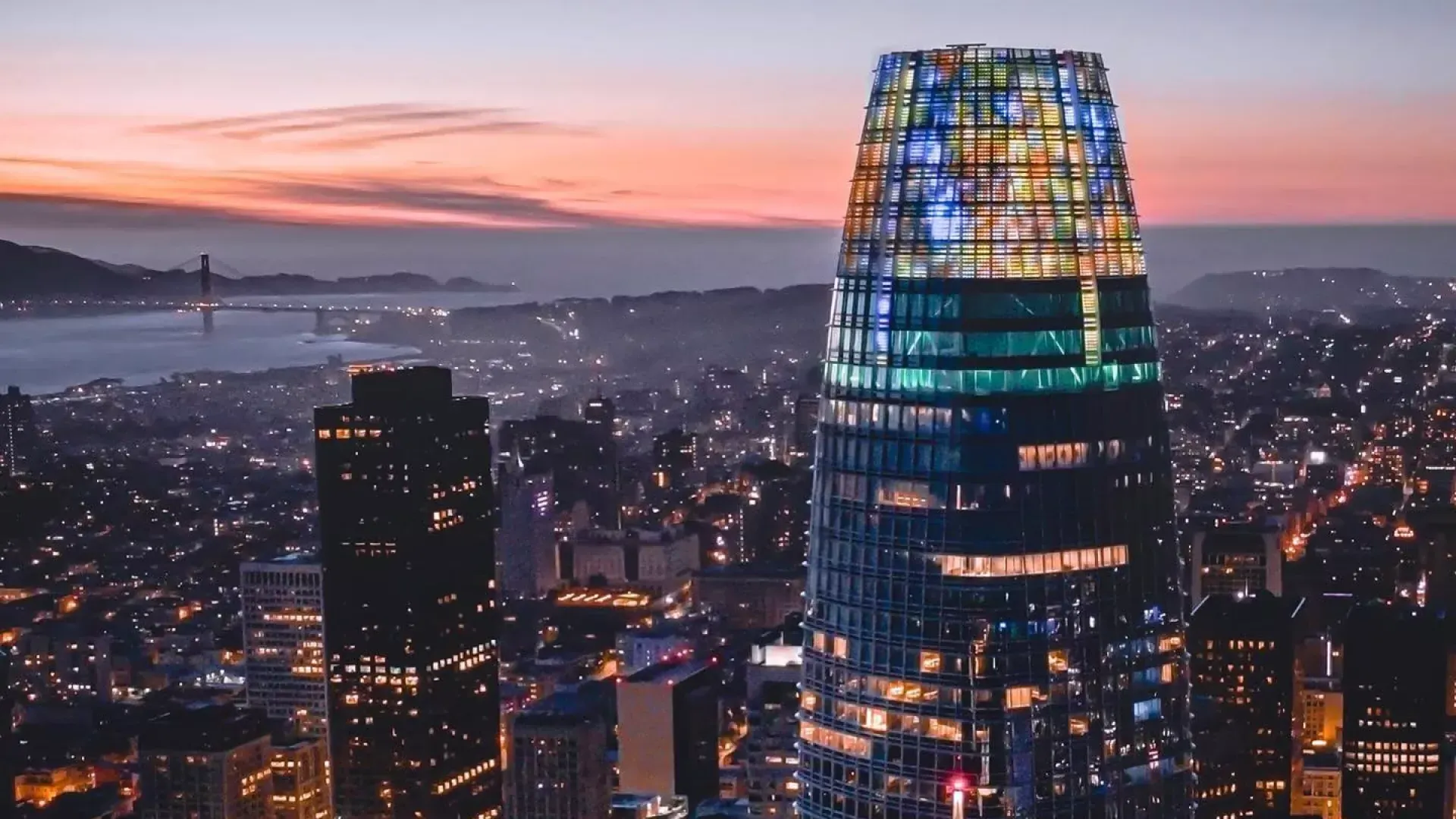 Salesforce Tower